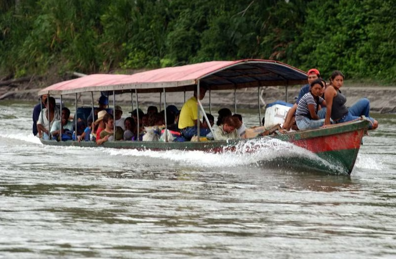 El Gobierno prometió transporte sostenible para la Amazonia, pero hay desafíos por resolver