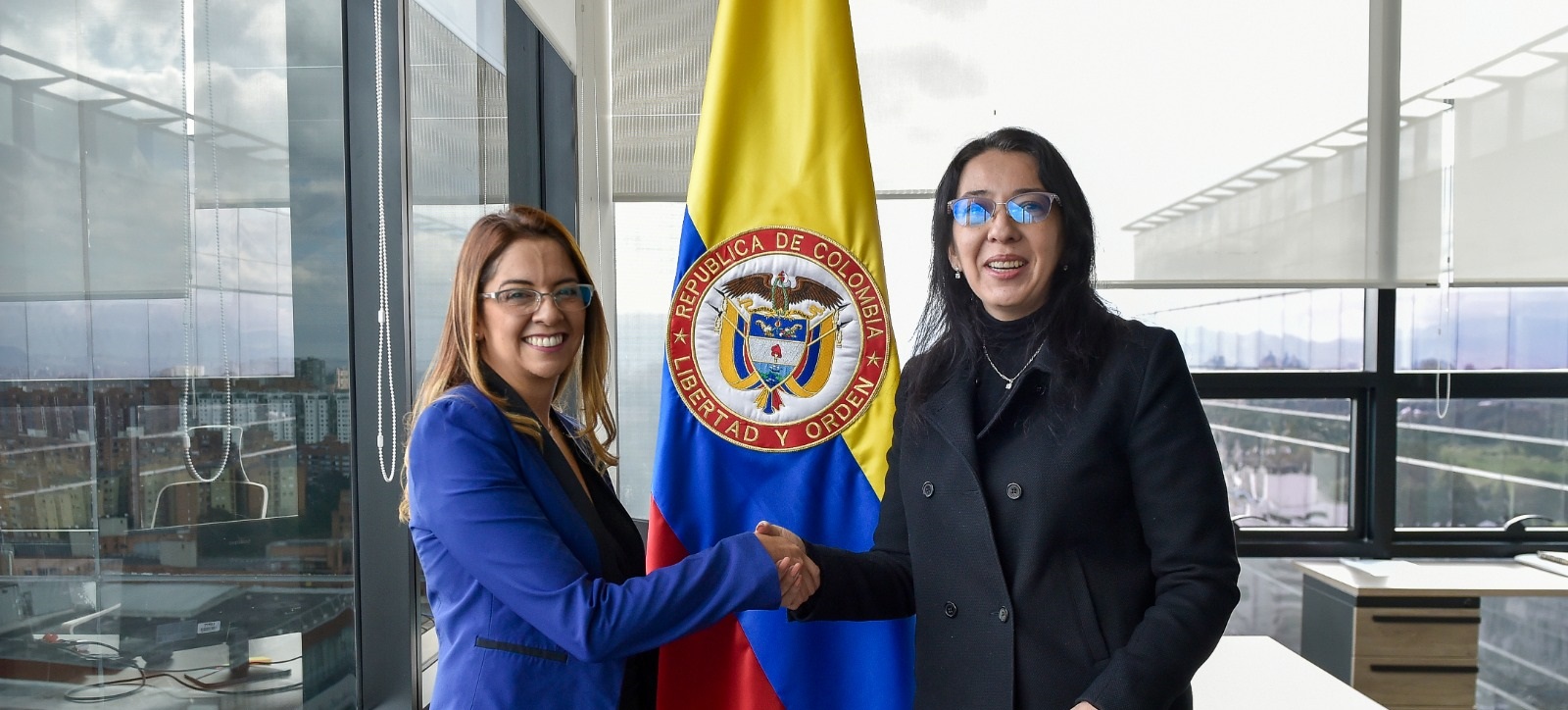 Directora de la UPIT posesionó a la nueva secretaria general de la entidad